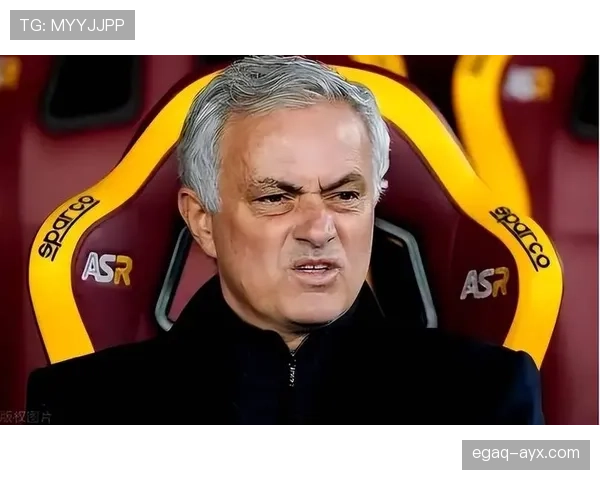 足球明星言论引发热议,球迷与专家积极表达看法与分析 足球明星言论引发热议,球迷与专家积极表达看法与分析