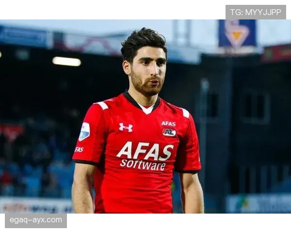 贾汉巴赫什射门方式