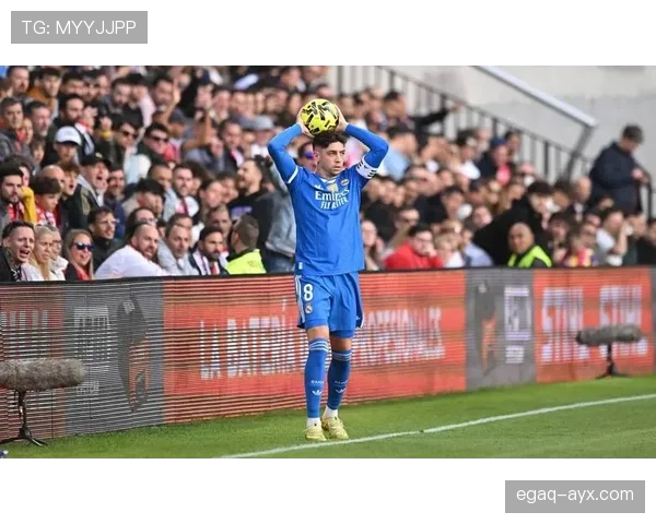 皇马的节奏问题，本质是中场结构失衡