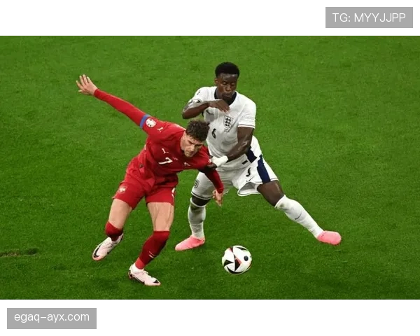 贝林厄姆 vs 德布劳内:组织能力差距在哪 贝林厄姆 vs 德布劳内:组织能力差距在哪