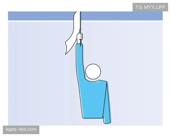 裁判判罚手势到底有多重要？常见误读全解读